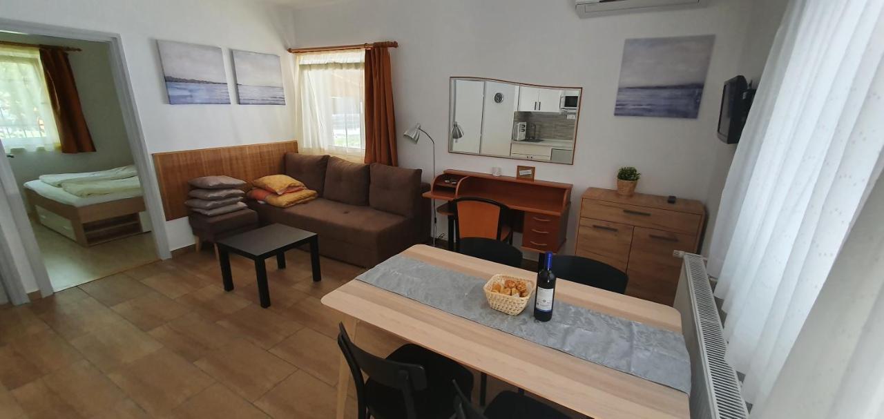 Forrest Apartman Gyenesdiás Dış mekan fotoğraf